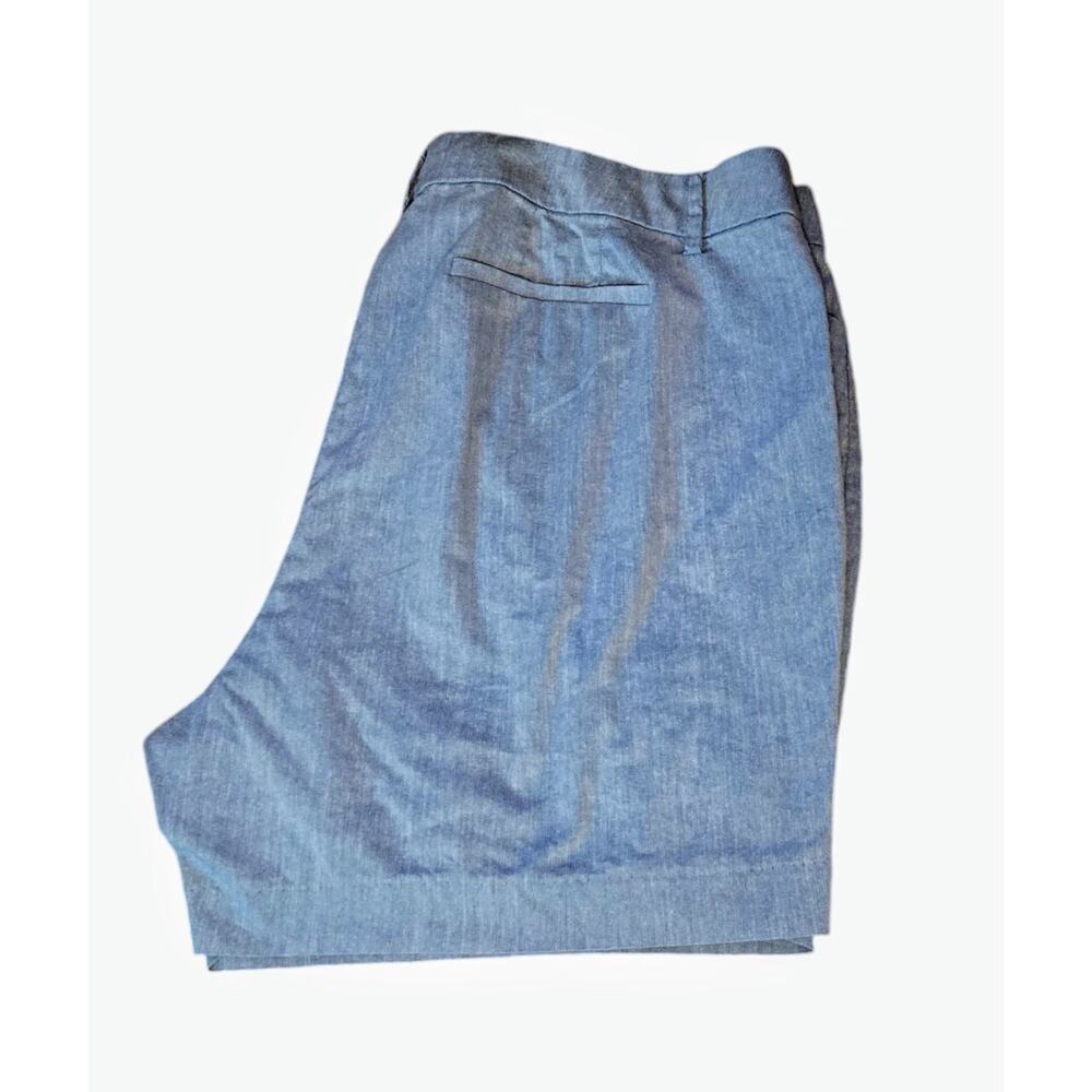 Lane Bryant Women's Shorts Chambray Blue Pockets Summer Casual Beach Sz 20 - Picture 2 of 5